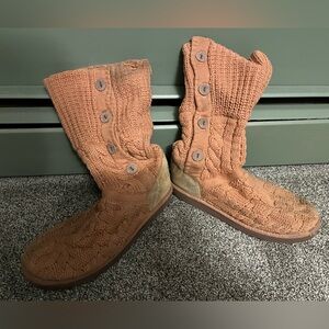 Ugg tan camel sweater boots women’s 10